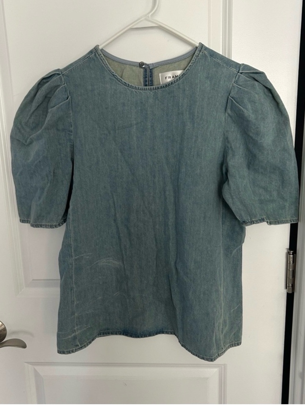 Frame Denim Light Blue Puff-Sleeve Chambray Blouse